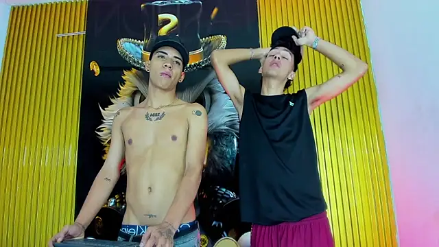 Guys_Latino_Hot Webcam show