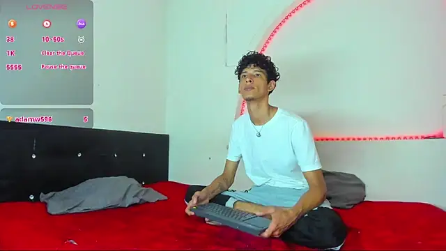 liammendoza98 webcam show