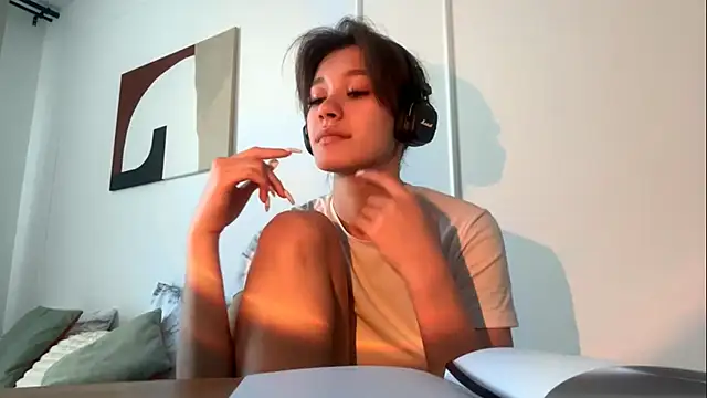 Chat +18 de RoniBraccia ao vivo