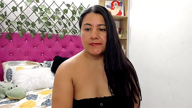 BellaBellosinia's Live XXX Chat