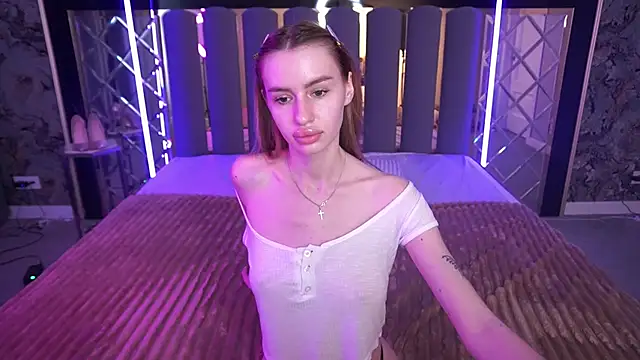 Chat XXX en directo de Snow_WhiteeeX