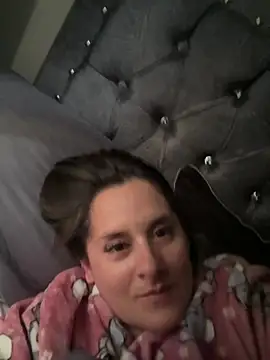 Chat +18 de Alice_milf_ ao vivo