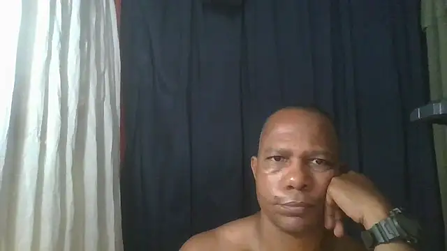 bigblackcock75 webcam show