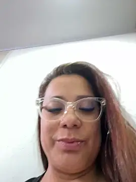 Chatroom XXX en direct de Pretty__Milf