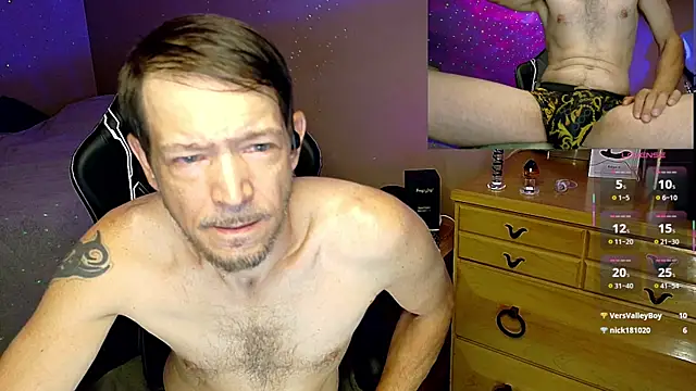 MasterForgedRayy webkamerás műsora