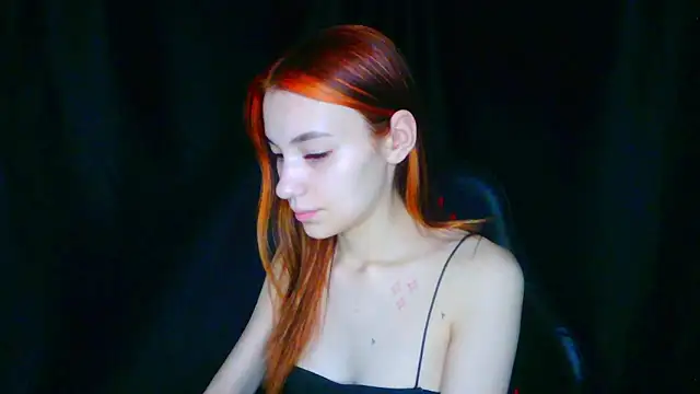 liza__kitty Adlı Modelin Canlı XXX Sohbeti