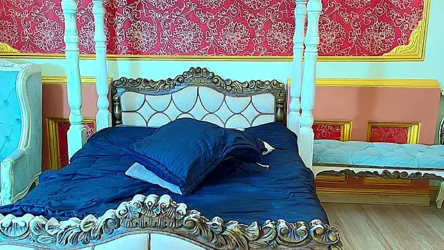 Sienna_Dark Adlı Modelin Canlı XXX Sohbeti