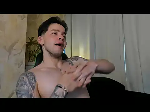 RONNY_COLTON's Webcam Show