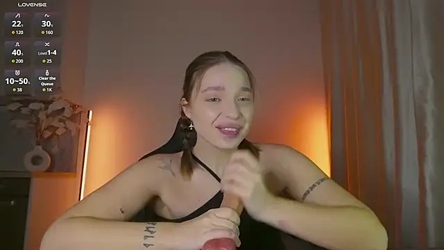 violla_sinzz élő XXX-chatje