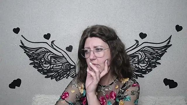 RoseHille's Live XXX Chat