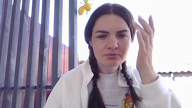 _JustmeHere_ – Live XXX-chat