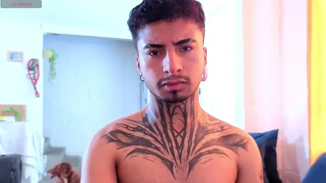 Show de JuanCamiilo_66 na webcam
