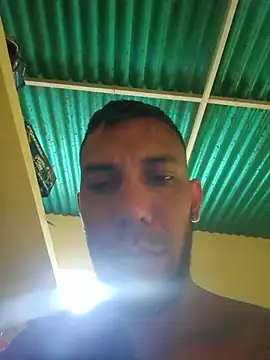 UnreadyChutzpa Webcam-Show