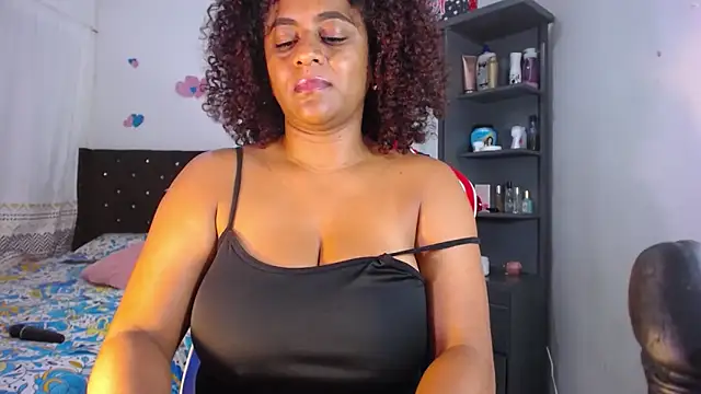 BellaKarla 라이브 XXX 채팅