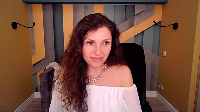 Chat +18 de EllaLong ao vivo