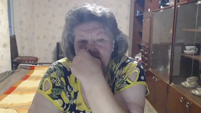 Chat +18 de HotLusi ao vivo