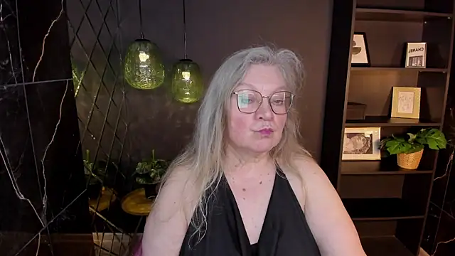 NataliMellow's Live XXX Chat