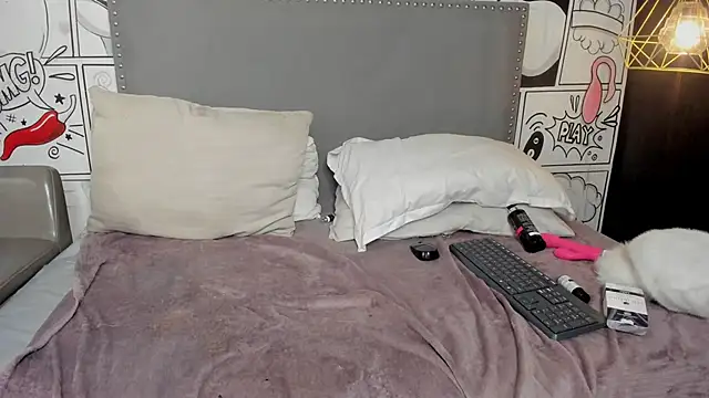 alison_ferrera_'s Live XXX Chat