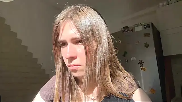 ZaraGuyette's Webcam Show