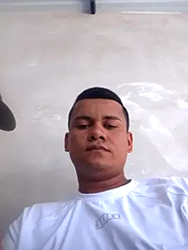latinosexi11 webcam show
