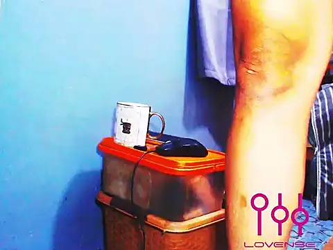 xSEXYHUGECOCKTS Pertunjukan Webcam