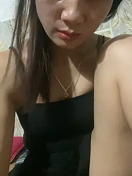 Linda-babyy Adlı Modelin Canlı XXX Sohbeti