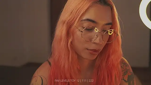 Chat XXX ao vivo de dearnina_