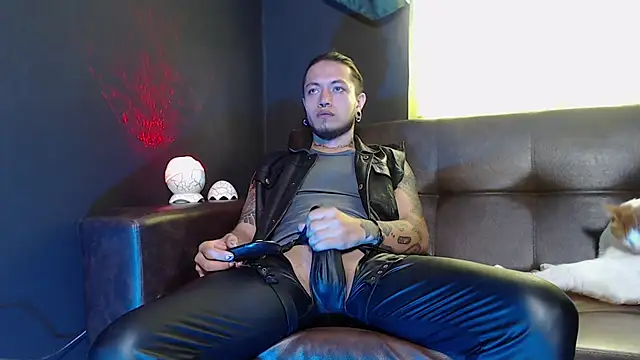 Dicaprioo_ – Naživo XXX chat