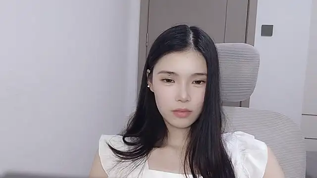 Tibbie-66's Live XXX Chat