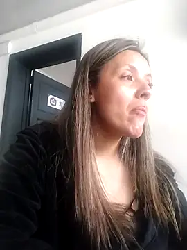Chat +18 de CynthiaMore ao vivo