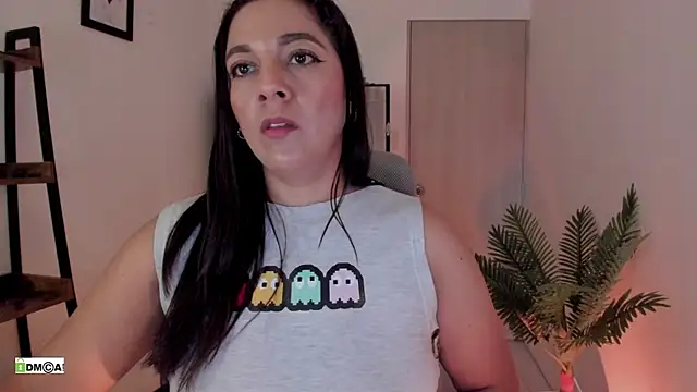 urcute_kitten's Live XXX Chat