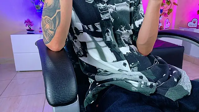 Nascary_Fox's Live XXX Chat