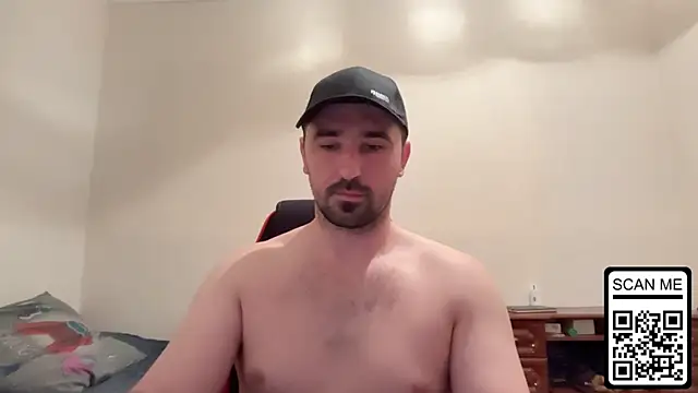 Show modela Hard_to_Obey na web-kameri