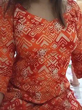 Tanha18 live XXX chat