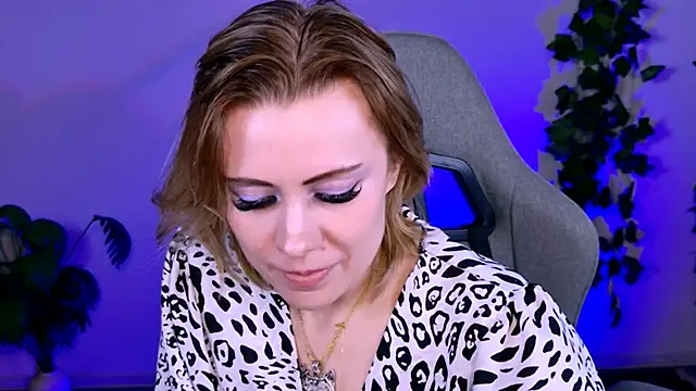 Chat XXX en directo de Kumiho_7777