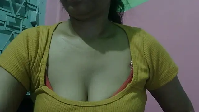 AVNI09-'s Live XXX Chat
