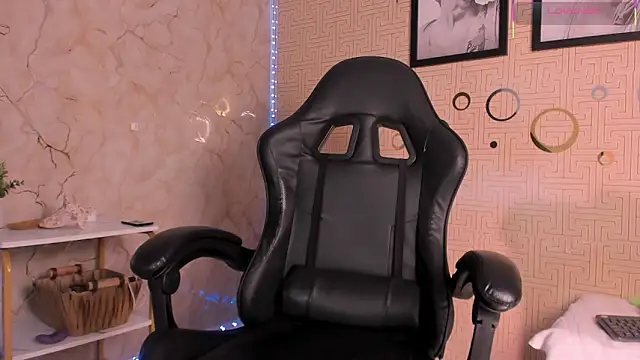 Mia_Gothzx élő XXX-chatje