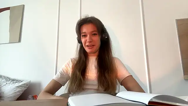 RoniBraccia Adlı Modelin Canlı XXX Sohbeti