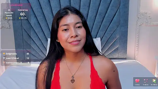 Leandra-Johnson 现场XXX聊天