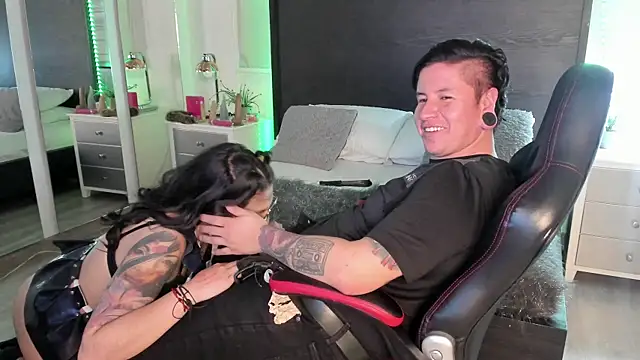 inkedsinners_: απευθείας  συνομιλία ΧΧΧ