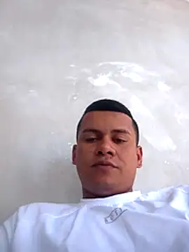 latinosexi11 Webcam Show
