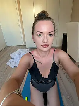 ElenaRebelle Live XXX Chat