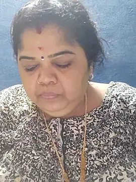 tamilthanushri's Live XXX Chat