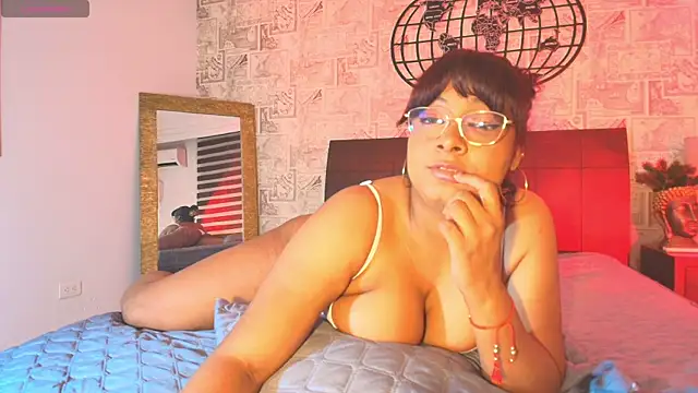 alexa_cruz__ élő XXX-chatje