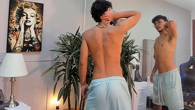 Show modela kai_storn na web-kameri
