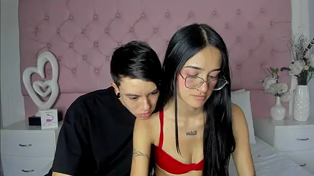 SarahDoll__'s Live XXX Chat