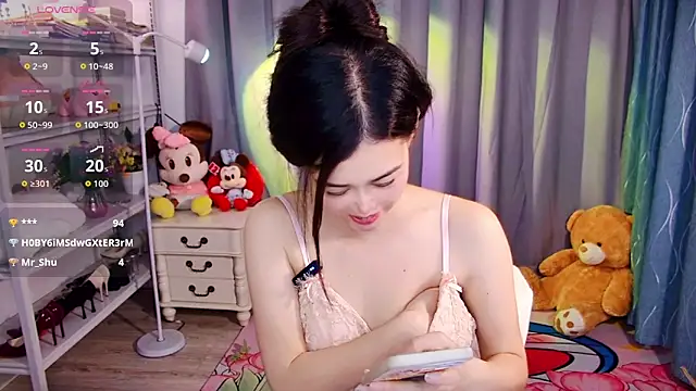 QinQin-888 Show Webcam
