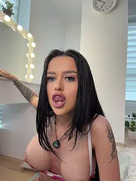 Katty_Pery Chat XXX in diretta