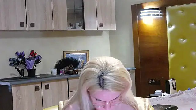 DomCaprisse's Live XXX Chat