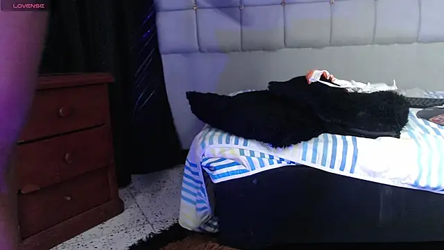 charlotte_brawn's Webcam Show